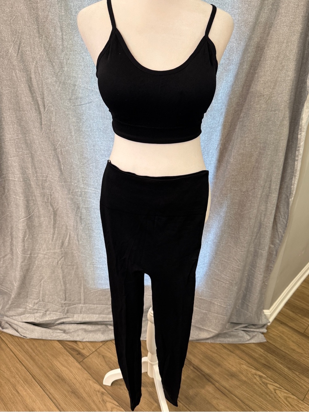 NWOT Women's Black 2-Pc Athletic Workout Set Size Large Athleisure Matching Set